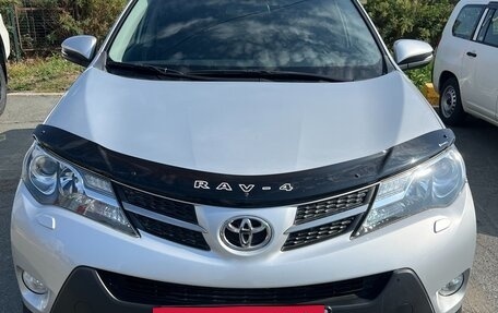 Toyota RAV4, 2014 год, 2 400 000 рублей, 2 фотография