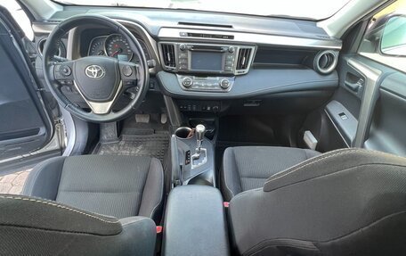Toyota RAV4, 2014 год, 2 400 000 рублей, 10 фотография