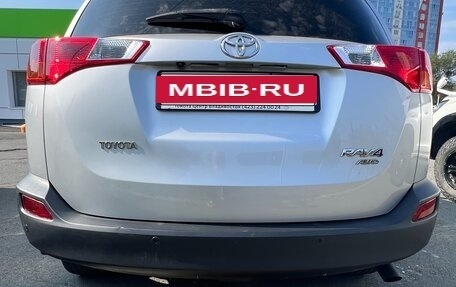 Toyota RAV4, 2014 год, 2 400 000 рублей, 4 фотография