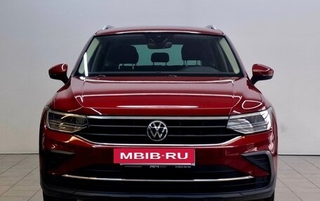Volkswagen Tiguan II, 2021 год, 2 980 000 рублей, 4 фотография
