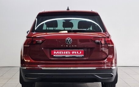 Volkswagen Tiguan II, 2021 год, 2 980 000 рублей, 8 фотография