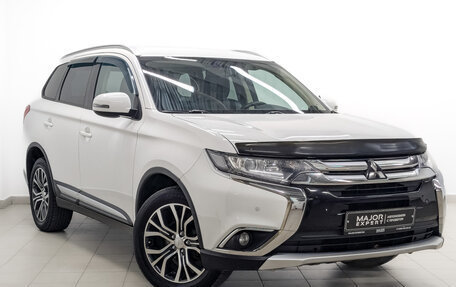 Mitsubishi Outlander III рестайлинг 3, 2017 год, 1 830 000 рублей, 3 фотография