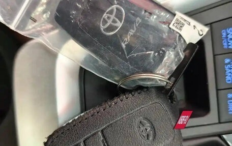 Toyota RAV4, 2022 год, 2 900 001 рублей, 16 фотография