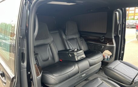 Mercedes-Benz V-Класс, 2016 год, 6 100 000 рублей, 14 фотография