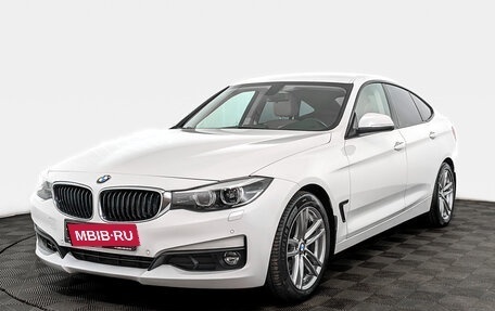 BMW 3 серия, 2019 год, 3 100 000 рублей, 1 фотография