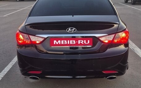 Hyundai Sonata VI, 2013 год, 950 000 рублей, 6 фотография