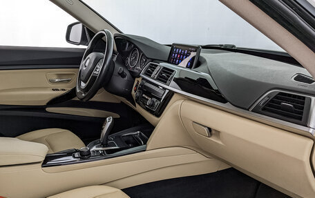 BMW 3 серия, 2019 год, 3 100 000 рублей, 15 фотография