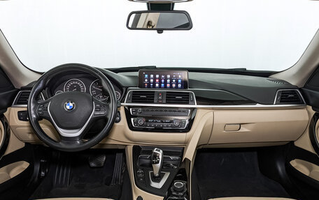 BMW 3 серия, 2019 год, 3 100 000 рублей, 14 фотография