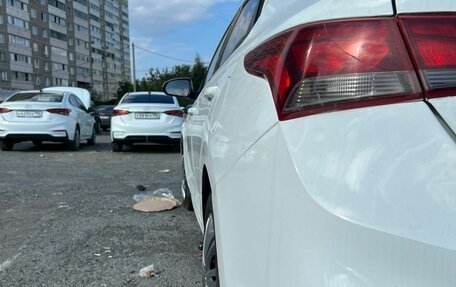 Hyundai Solaris II рестайлинг, 2017 год, 580 000 рублей, 6 фотография