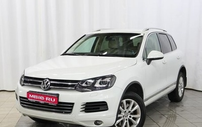 Volkswagen Touareg III, 2012 год, 2 000 000 рублей, 1 фотография