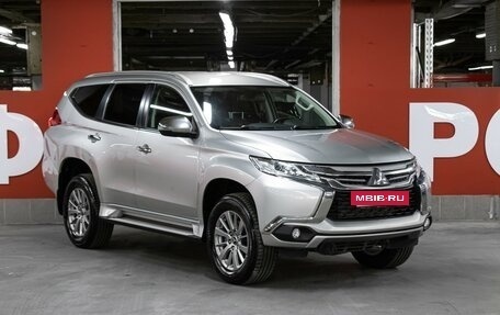 Mitsubishi Pajero Sport III рестайлинг, 2017 год, 2 849 000 рублей, 3 фотография