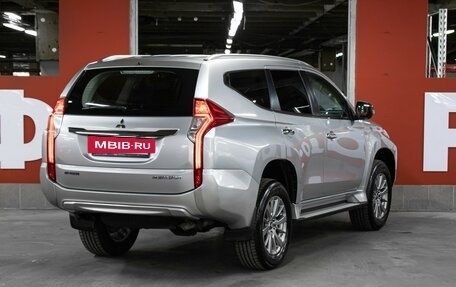 Mitsubishi Pajero Sport III рестайлинг, 2017 год, 2 849 000 рублей, 5 фотография
