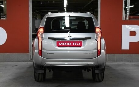 Mitsubishi Pajero Sport III рестайлинг, 2017 год, 2 849 000 рублей, 6 фотография