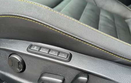 Volkswagen Passat CC, 2021 год, 2 600 000 рублей, 15 фотография