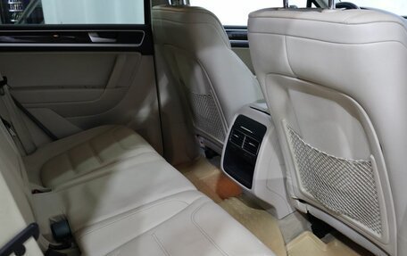 Volkswagen Touareg III, 2012 год, 2 000 000 рублей, 21 фотография
