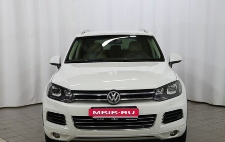 Volkswagen Touareg III, 2012 год, 2 000 000 рублей, 2 фотография