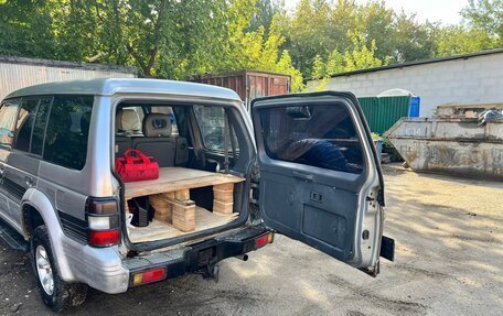 Mitsubishi Pajero III рестайлинг, 1997 год, 450 000 рублей, 11 фотография