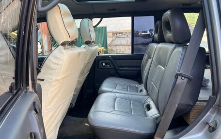 Mitsubishi Pajero III рестайлинг, 1997 год, 450 000 рублей, 23 фотография