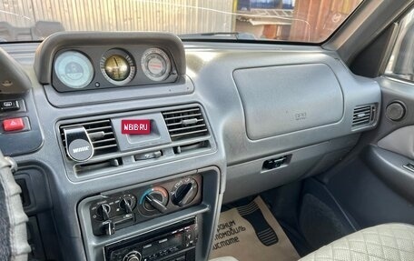 Mitsubishi Pajero III рестайлинг, 1997 год, 450 000 рублей, 26 фотография