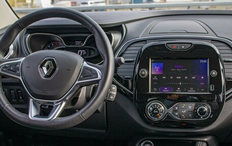 Renault Kaptur I рестайлинг, 2021 год, 1 870 000 рублей, 23 фотография