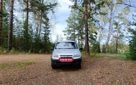 Chevrolet Niva I рестайлинг, 2013 год, 540 000 рублей, 5 фотография