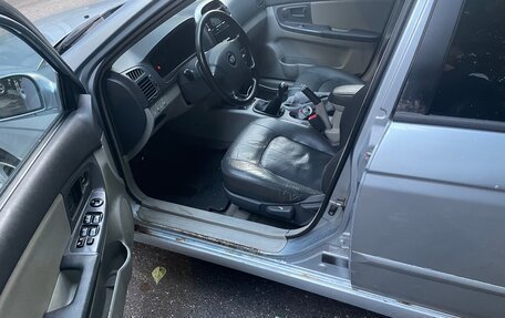 KIA Cerato I, 2005 год, 200 000 рублей, 8 фотография