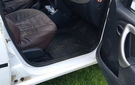 Renault Logan I, 2012 год, 250 000 рублей, 4 фотография