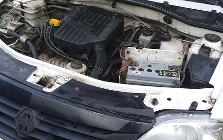 Renault Logan I, 2012 год, 250 000 рублей, 2 фотография