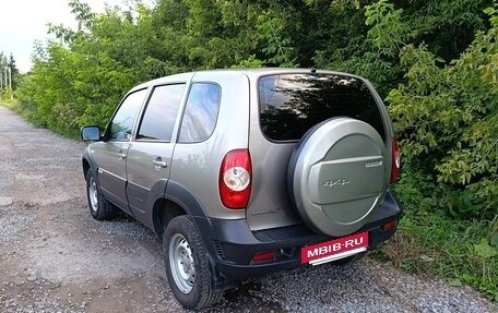 Chevrolet Niva I рестайлинг, 2016 год, 695 000 рублей, 5 фотография