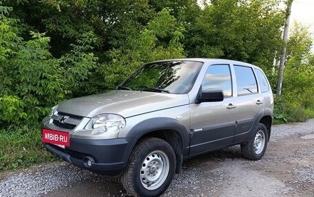 Chevrolet Niva I рестайлинг, 2016 год, 695 000 рублей, 2 фотография
