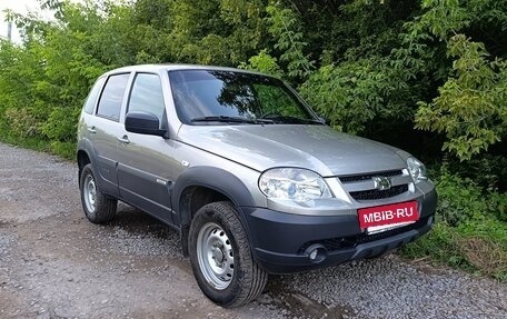 Chevrolet Niva I рестайлинг, 2016 год, 695 000 рублей, 7 фотография