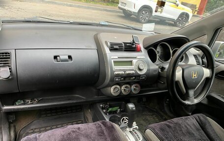 Honda Fit III, 2004 год, 165 000 рублей, 4 фотография