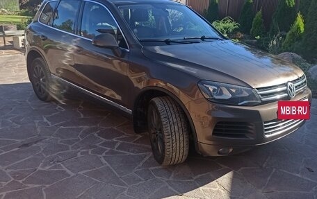 Volkswagen Touareg III, 2011 год, 2 300 000 рублей, 3 фотография