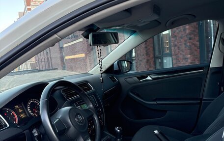 Volkswagen Jetta VI, 2014 год, 910 000 рублей, 7 фотография
