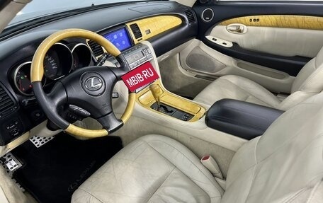 Lexus SC II рестайлинг, 2004 год, 1 599 000 рублей, 13 фотография