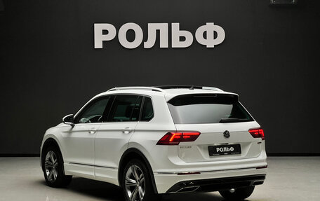 Volkswagen Tiguan II, 2019 год, 2 430 000 рублей, 3 фотография