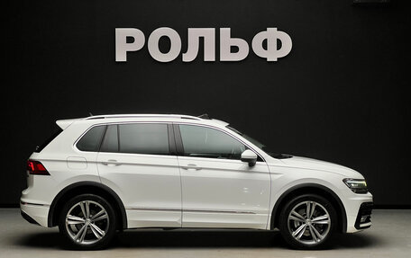 Volkswagen Tiguan II, 2019 год, 2 430 000 рублей, 6 фотография