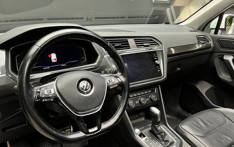 Volkswagen Tiguan II, 2019 год, 2 430 000 рублей, 15 фотография