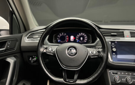 Volkswagen Tiguan II, 2019 год, 2 430 000 рублей, 21 фотография