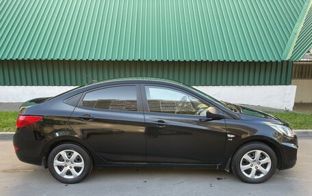 Hyundai Solaris II рестайлинг, 2011 год, 1 200 000 рублей, 5 фотография