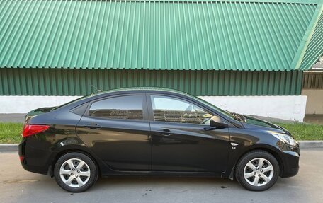 Hyundai Solaris II рестайлинг, 2011 год, 1 200 000 рублей, 7 фотография