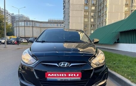 Hyundai Solaris II рестайлинг, 2011 год, 1 200 000 рублей, 9 фотография