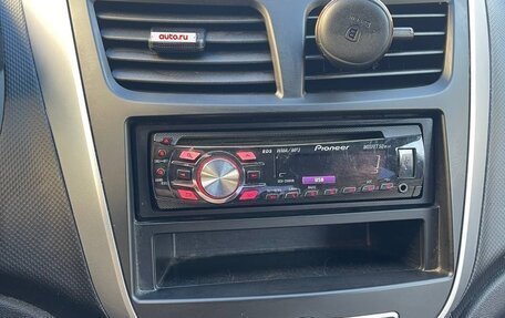 Hyundai Solaris II рестайлинг, 2011 год, 1 200 000 рублей, 17 фотография