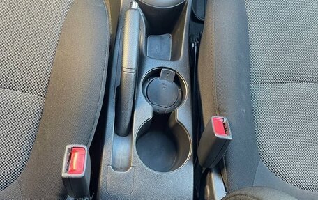 Hyundai Solaris II рестайлинг, 2011 год, 1 200 000 рублей, 21 фотография