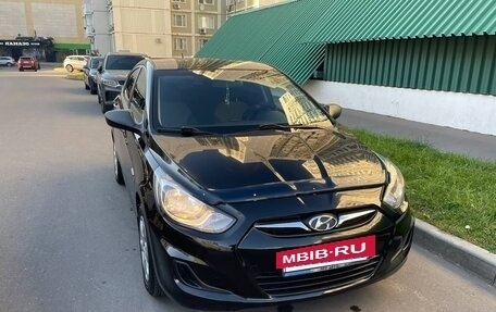 Hyundai Solaris II рестайлинг, 2011 год, 1 200 000 рублей, 8 фотография
