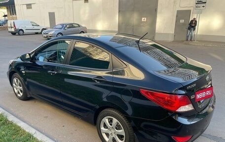 Hyundai Solaris II рестайлинг, 2011 год, 1 200 000 рублей, 13 фотография