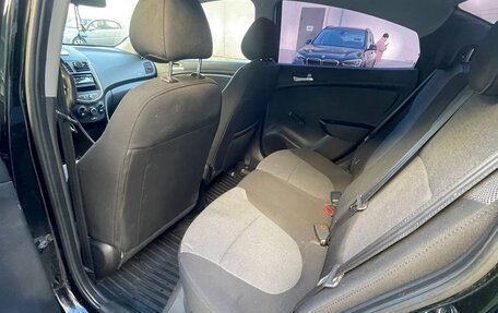 Hyundai Solaris II рестайлинг, 2011 год, 1 200 000 рублей, 25 фотография