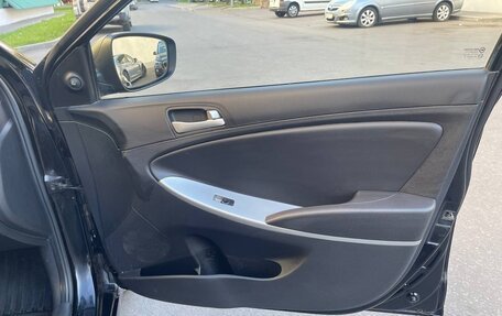 Hyundai Solaris II рестайлинг, 2011 год, 1 200 000 рублей, 29 фотография