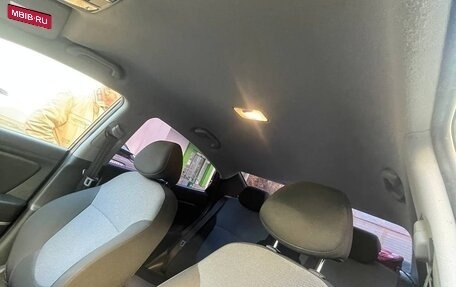 Hyundai Solaris II рестайлинг, 2011 год, 1 200 000 рублей, 23 фотография