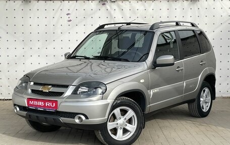 Chevrolet Niva I рестайлинг, 2018 год, 850 000 рублей, 1 фотография